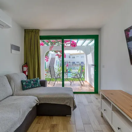 Elegante 5 Min De Playa Apartman